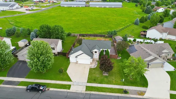 $299,750 | 808 Cologne Lane, Waverly, MN 55390