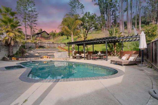 $1,488,800 | 27912 Farm Hill Drive, Hayward, CA 94542