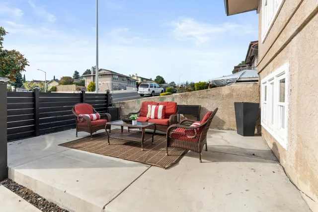 $1,488,800 | 27912 Farm Hill Drive, Hayward, CA 94542