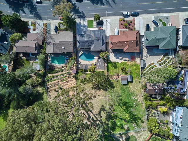 $1,488,800 | 27912 Farm Hill Drive, Hayward, CA 94542