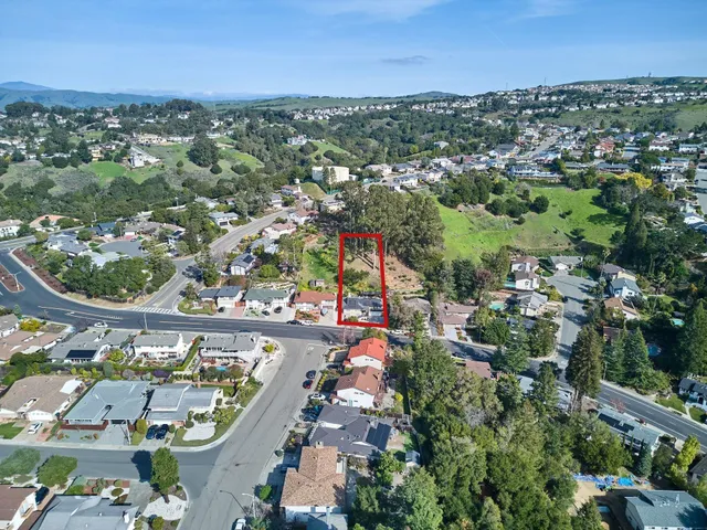 $1,488,800 | 27912 Farm Hill Drive, Hayward, CA 94542