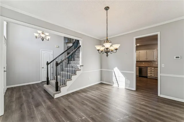 $639,900 | 21600 West 98th Terrace, Lenexa, KS 66220