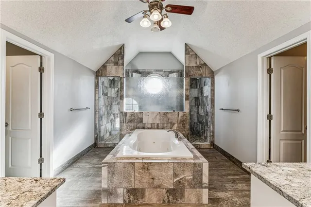 $619,900 | 21600 West 98th Terrace, Lenexa, KS 66220