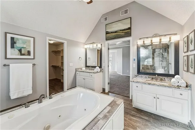 $619,900 | 21600 West 98th Terrace, Lenexa, KS 66220