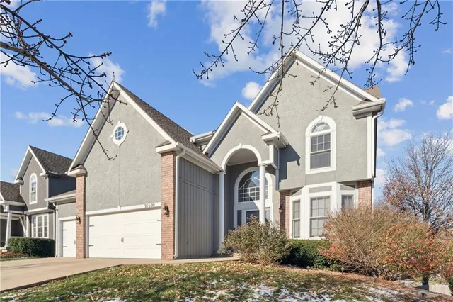 $619,900 | 21600 West 98th Terrace, Lenexa, KS 66220