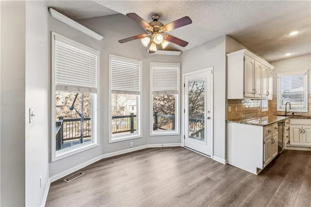 $619,900 | 21600 West 98th Terrace, Lenexa, KS 66220