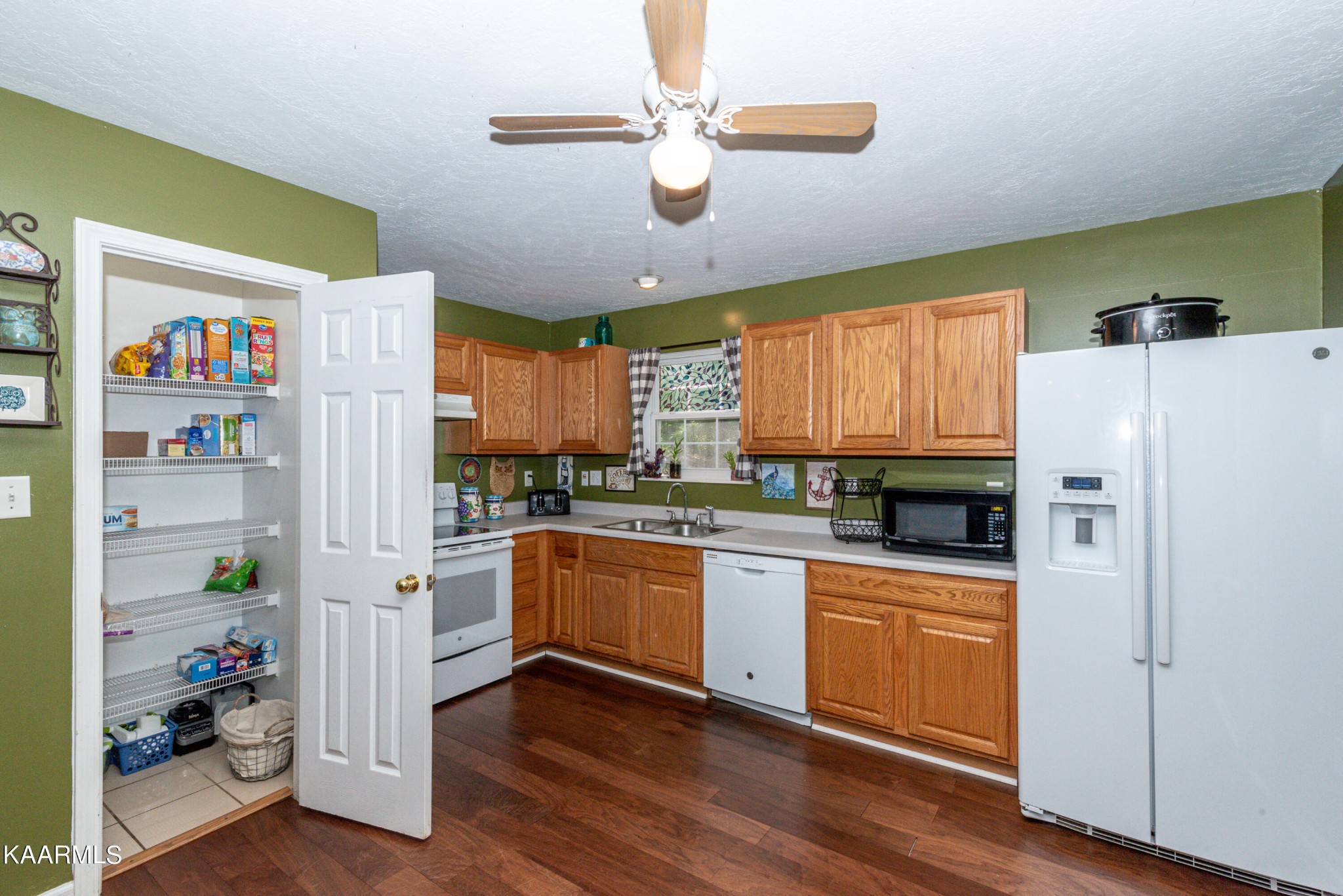 7349 Meadow Road West Greenback, TN 37742 - Photo 11 of 30 Gallery Image 11