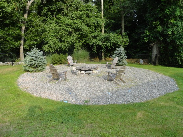 4 Ridgewood Road Cranston, RI 02921 - Photo 6 of 20 Gallery Image 6