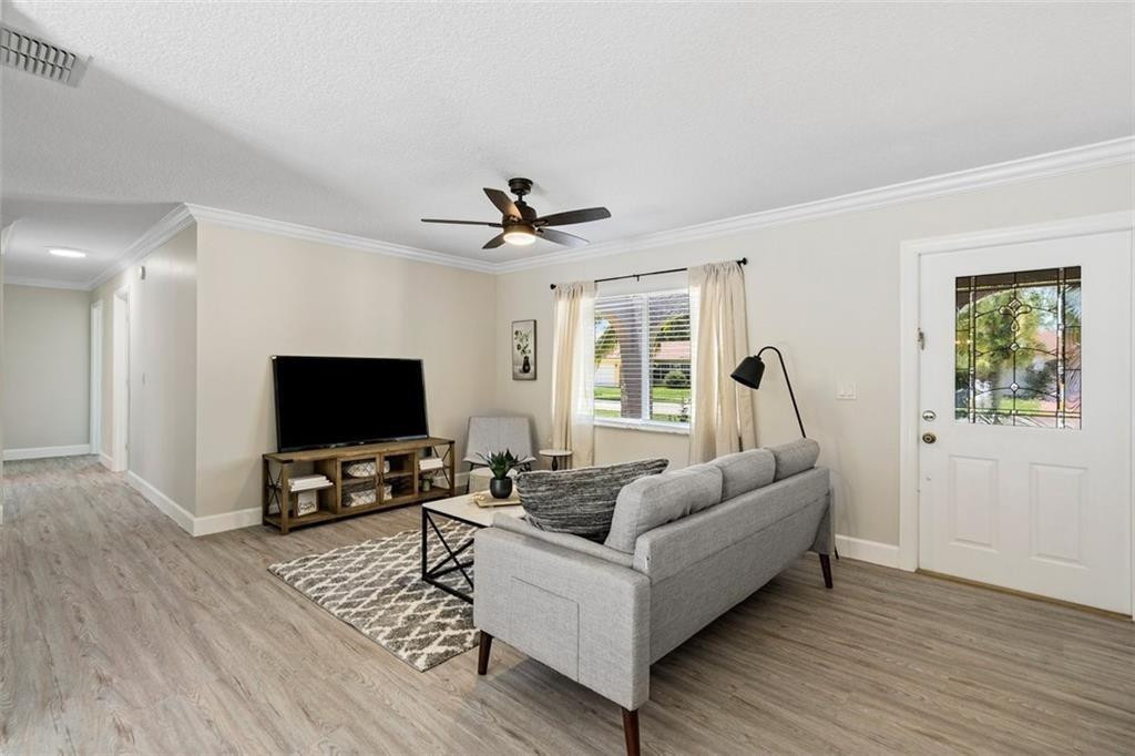 10884 Gantry Street Boca Raton, FL 33428 - Photo 4 of 28 Photo 5