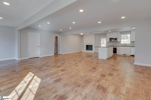 $424,900 | 120 Ponderosa Drive, Simpsonville, SC 29681