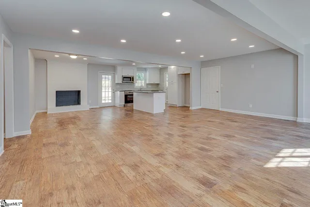 $424,900 | 120 Ponderosa Drive, Simpsonville, SC 29681