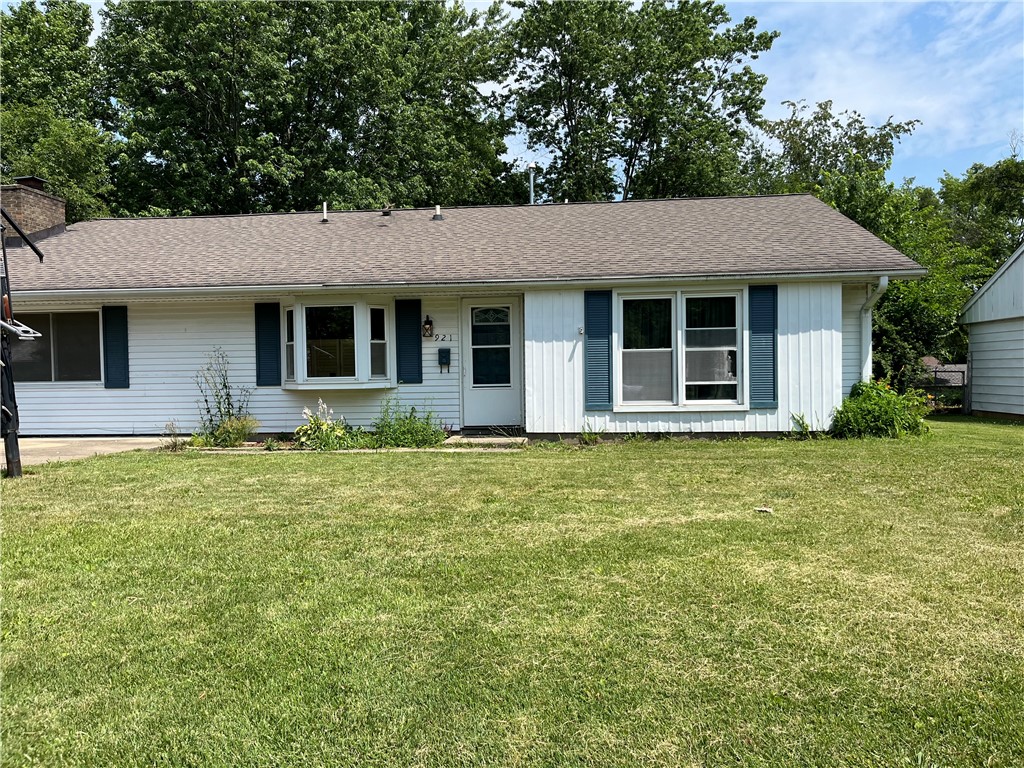 921 Sunset Ridge Danville, IL 61832 - Photo 1 of 1 Gallery Image 1
