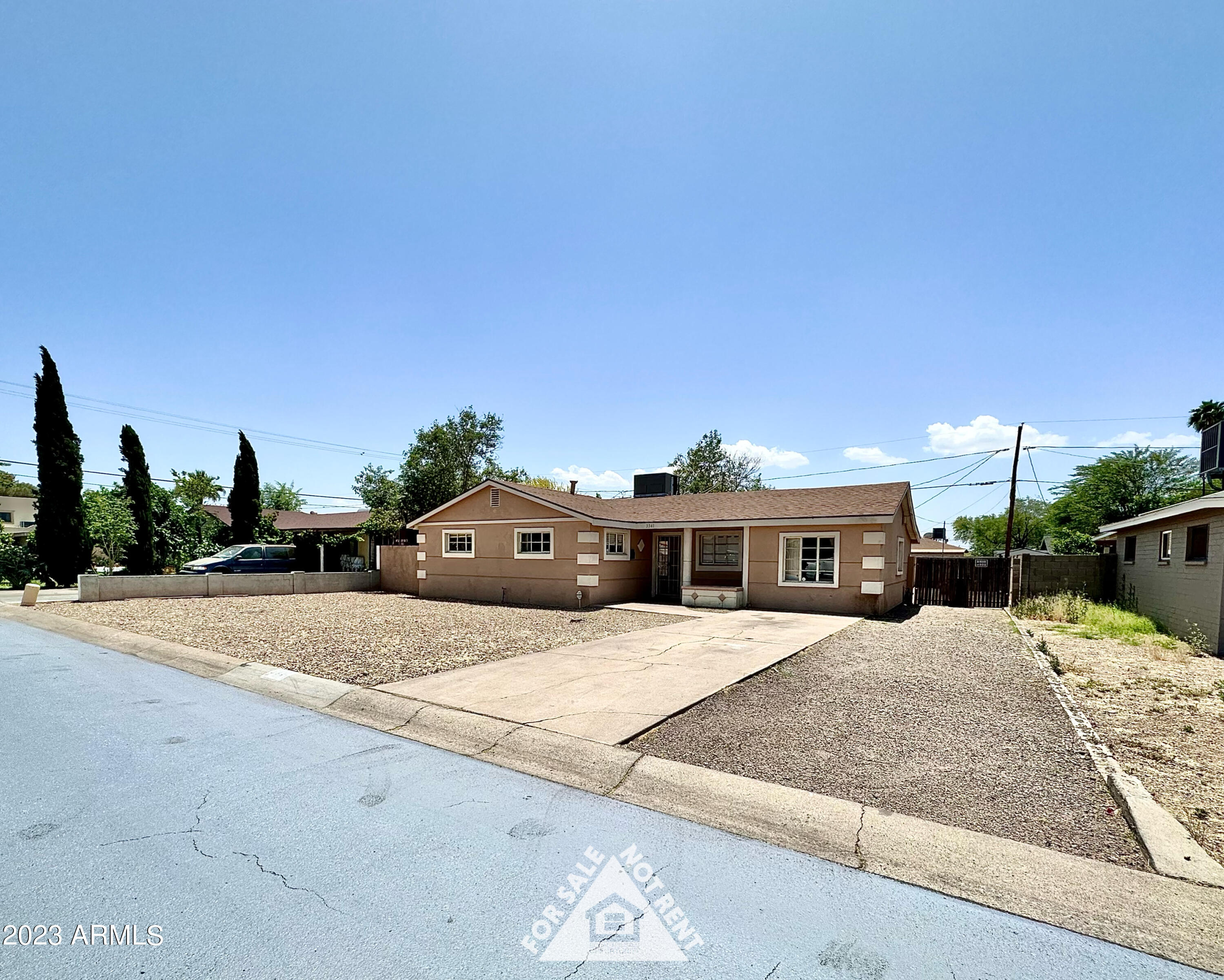 3341 East Monte Vista Road Phoenix, AZ 85008 - Photo 3 of 51 003221F7-CE41-44AE-B53C-A5933BCF305C