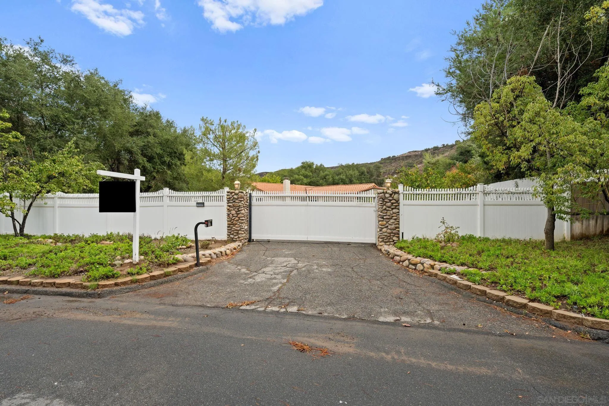 14449 Range Park Road Poway, CA 92064 - Photo 2 of 48