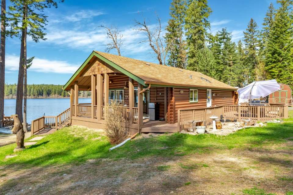 41435 North Lake Shore Road Elk, WA 99009 - Photo 2 of 20