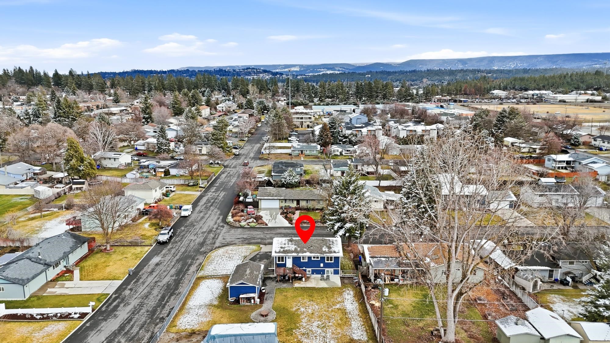 3006 South Morrow Road Spokane Valley, WA 99216 - Photo 2 of 28 Gallery Image 2