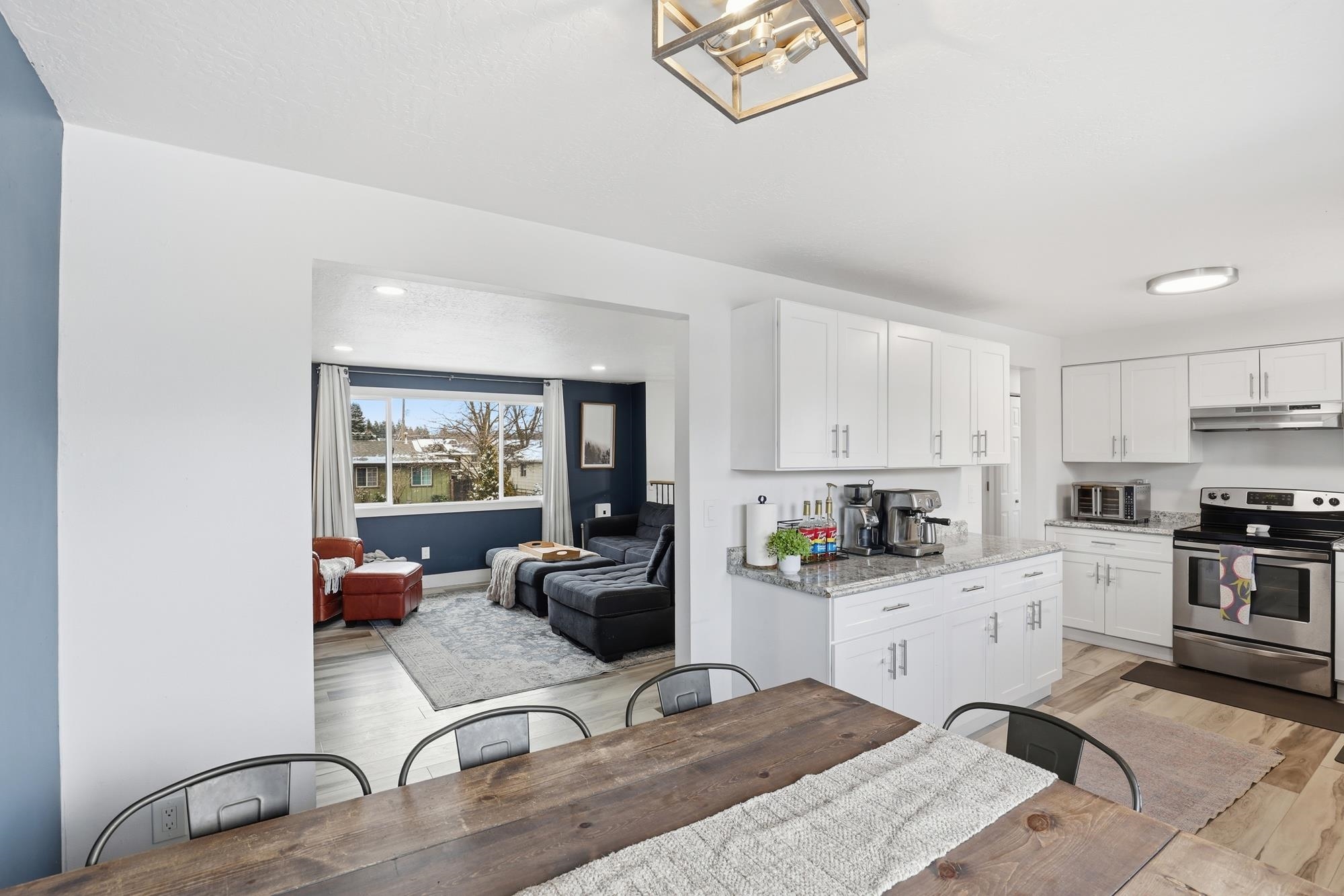 3006 South Morrow Road Spokane Valley, WA 99216 - Photo 6 of 28 Gallery Image 6
