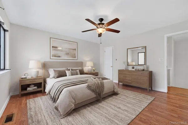 $384,900 | 4 Aspen Court, Highland Mills, NY 10930