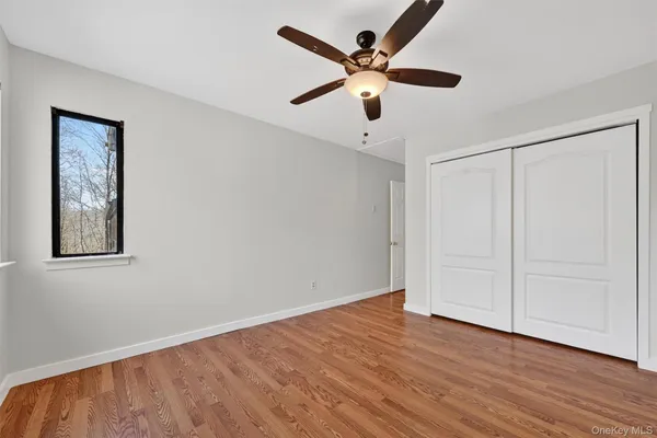 $384,900 | 4 Aspen Court, Highland Mills, NY 10930
