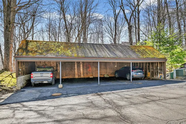 $384,900 | 4 Aspen Court, Highland Mills, NY 10930