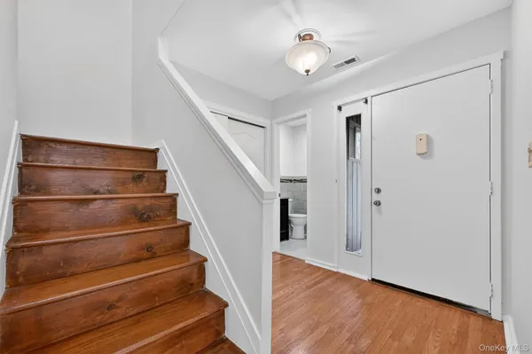 $384,900 | 4 Aspen Court, Highland Mills, NY 10930