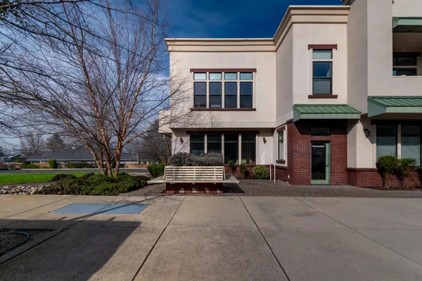 $320,000 | 479 Russell Street, Unit 202, Ashland, OR 97520