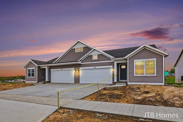 $379,900 | 968 Scioto Drive Northwest, Unit 5, Comstock Park, MI 49321