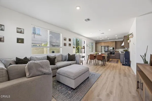 $685,000 | 1936 Tangelo Way, Santa Paula, CA 93060