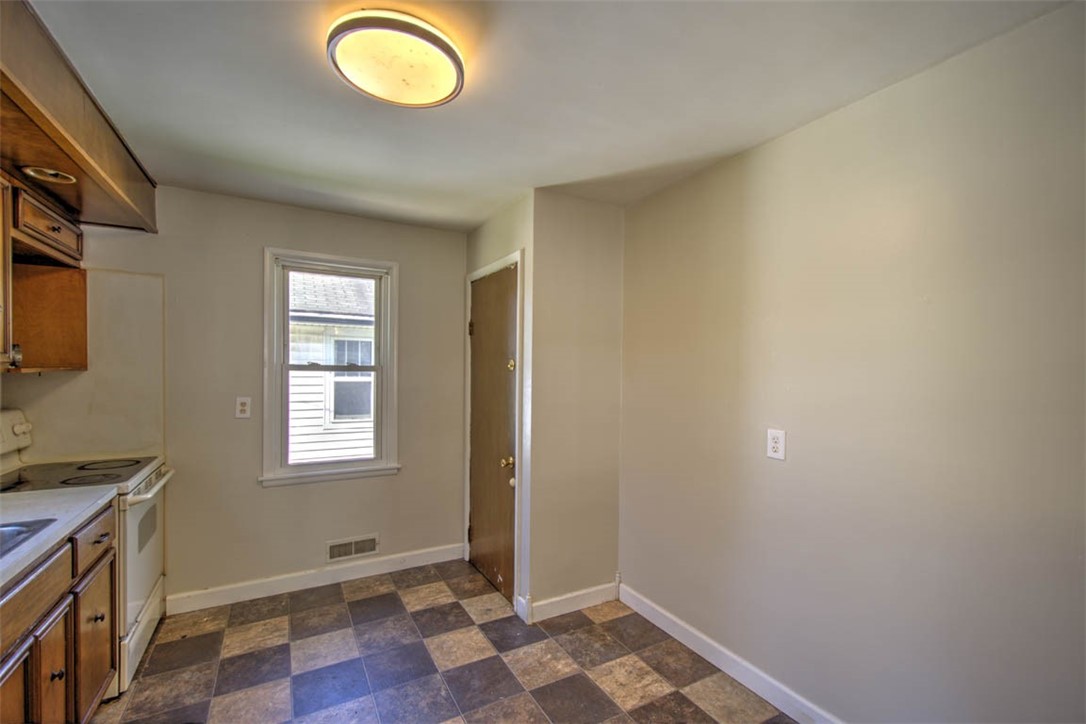 1314 East Lawrence Street Decatur, IL 62521 - Photo 13 of 24