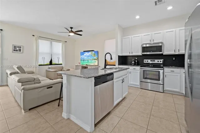 $745,000 | 659 Northeast 191st Street, Miami, FL 33179