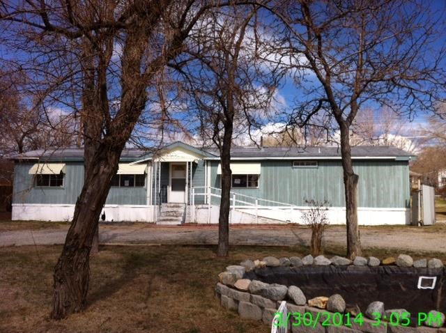 1840 Collins Circle Reno, NV 89506 - Photo 1 of 1 a front view of a house with garden