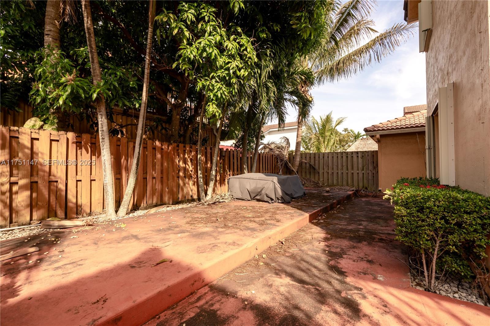19444 Northwest 79th Court Hialeah, FL 33015 - Photo 25 of 26 a view of outdoor space and yard