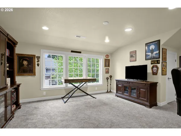 $830,000 | 2240 Turnberry Court, Eugene, OR 97401