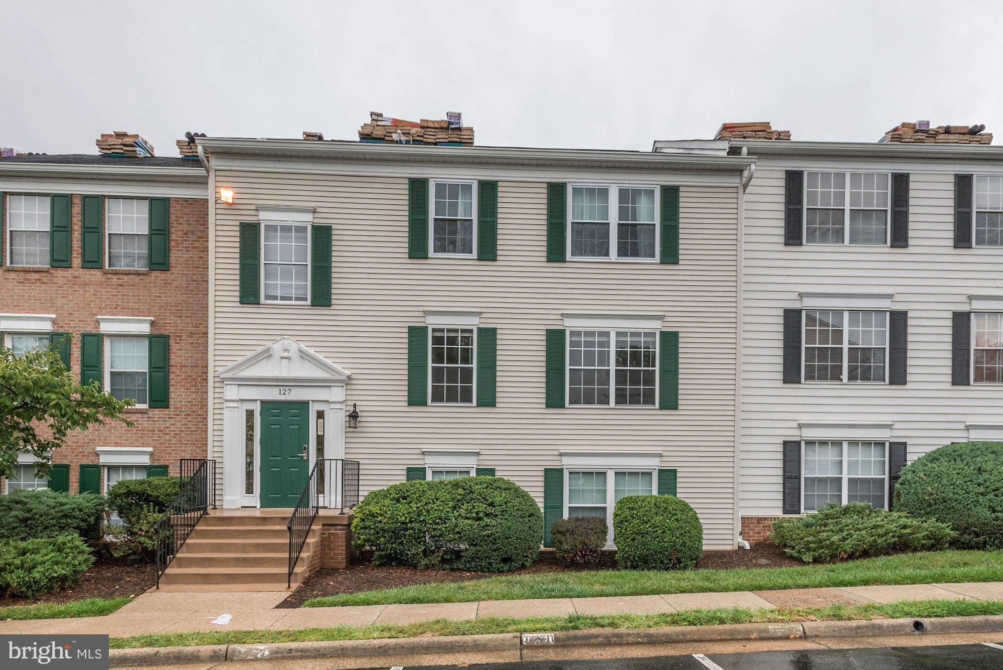 127 Fort Evans Road Southeast, Unit D Leesburg, VA 20175 - Photo 3 of 42 Gallery Image 3