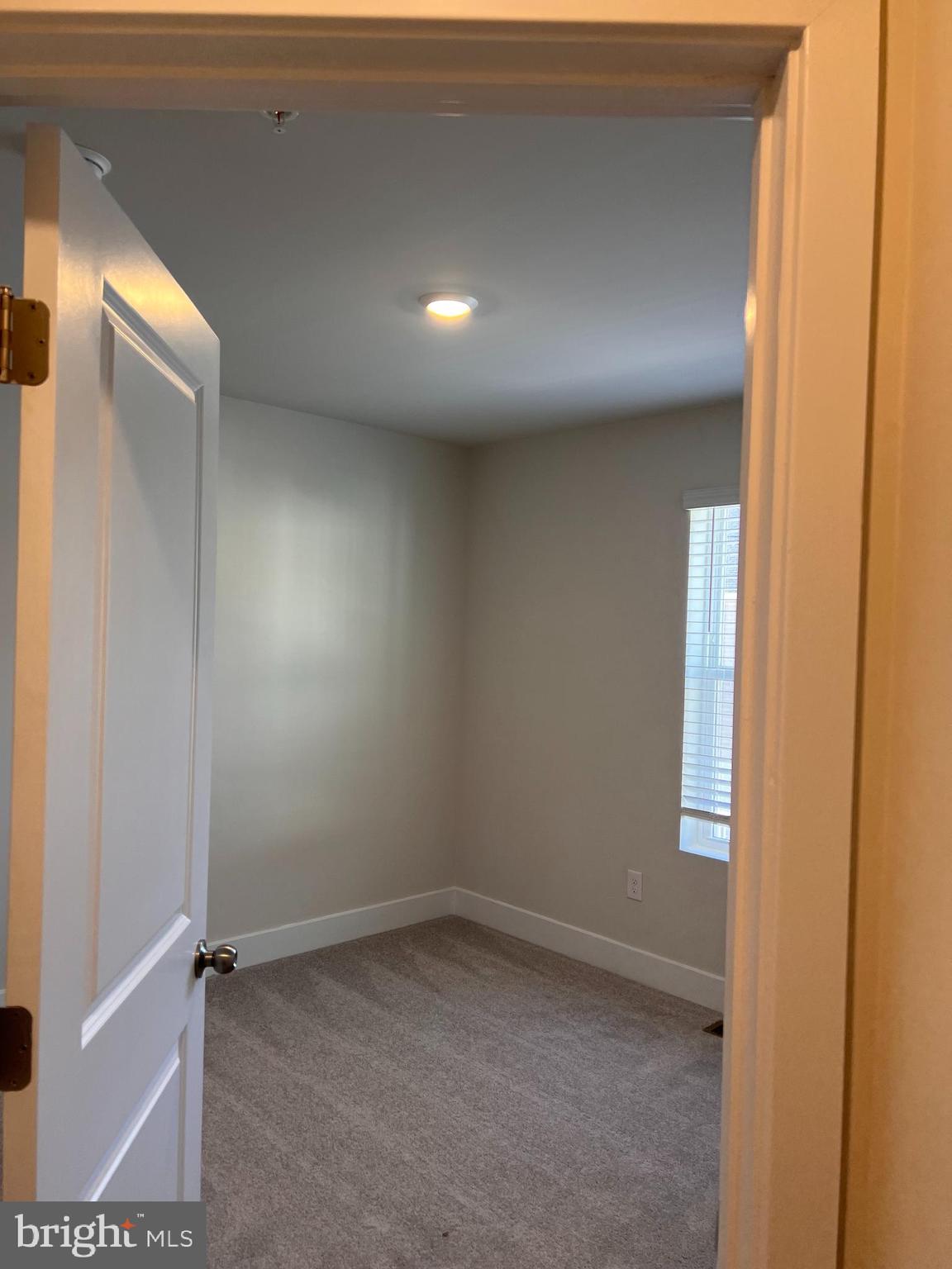 13927 Anderson Garden Road Laurel, MD 20707 - Photo 9 of 31 a view of an empty room