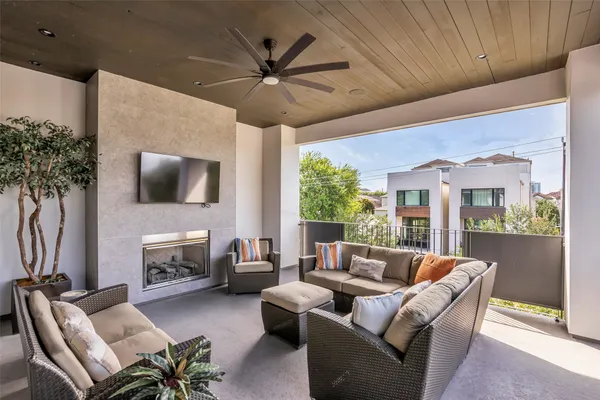 $1,199,000 | 1527 Vermont Street, Houston, TX 77006