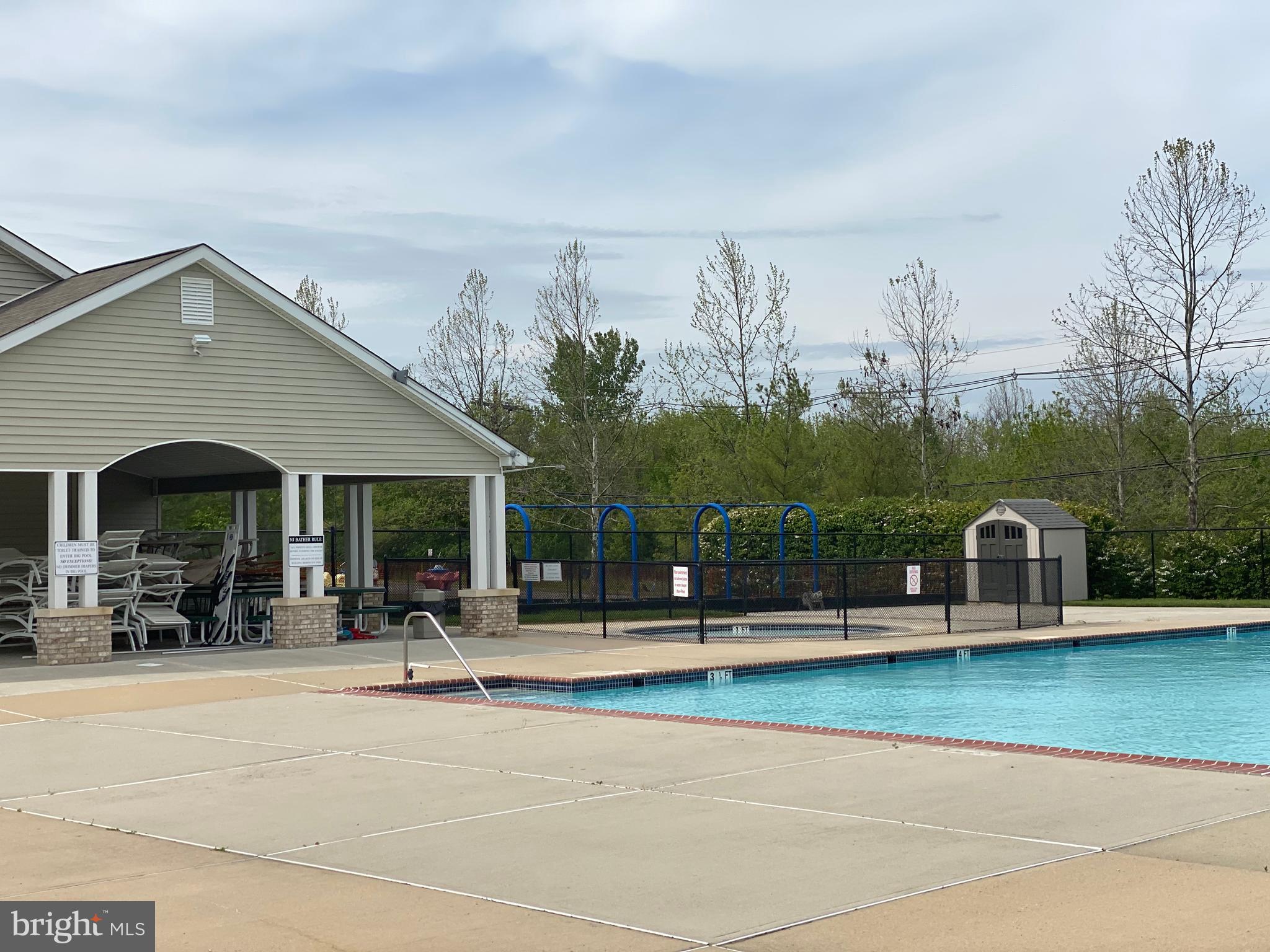 15 Port Mercer Road Lawrenceville, NJ 08648 - Photo 3 of 3 Comunity Pool