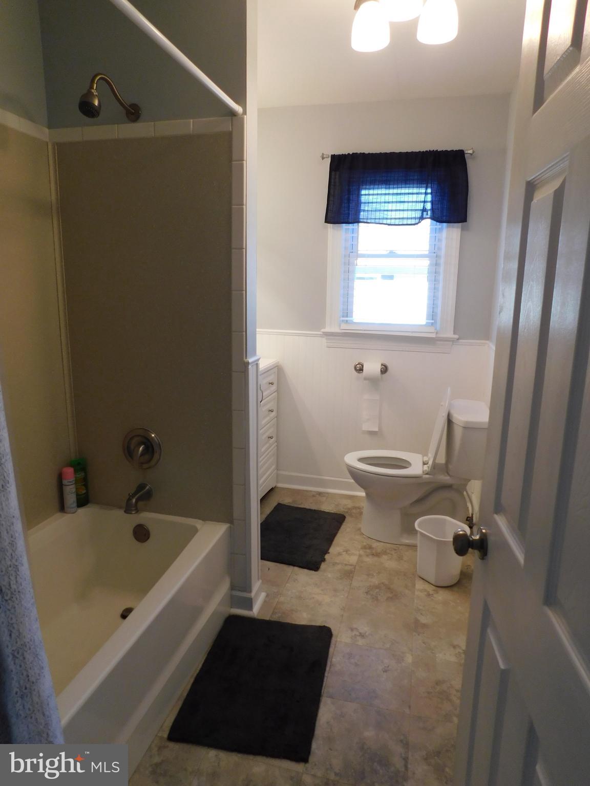 10165 Dahlgren Road King George, VA 22485 - Photo 22 of 26 Bathroom 2