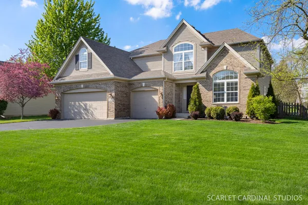 $649,000 | 2801 Bauer Road, North Aurora, IL 60542