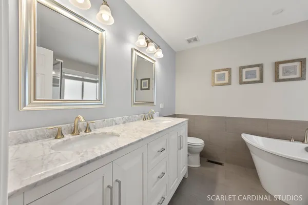 $649,000 | 2801 Bauer Road, North Aurora, IL 60542