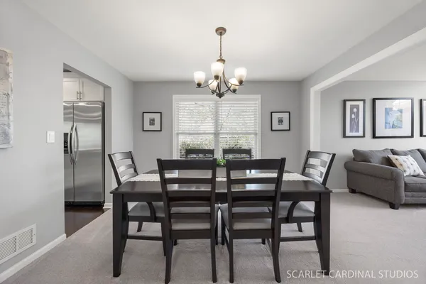 $649,000 | 2801 Bauer Road, North Aurora, IL 60542