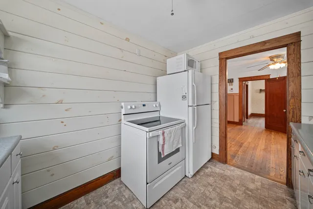 $377,500 | 53 Main Street, Bowdoinham, ME 04008