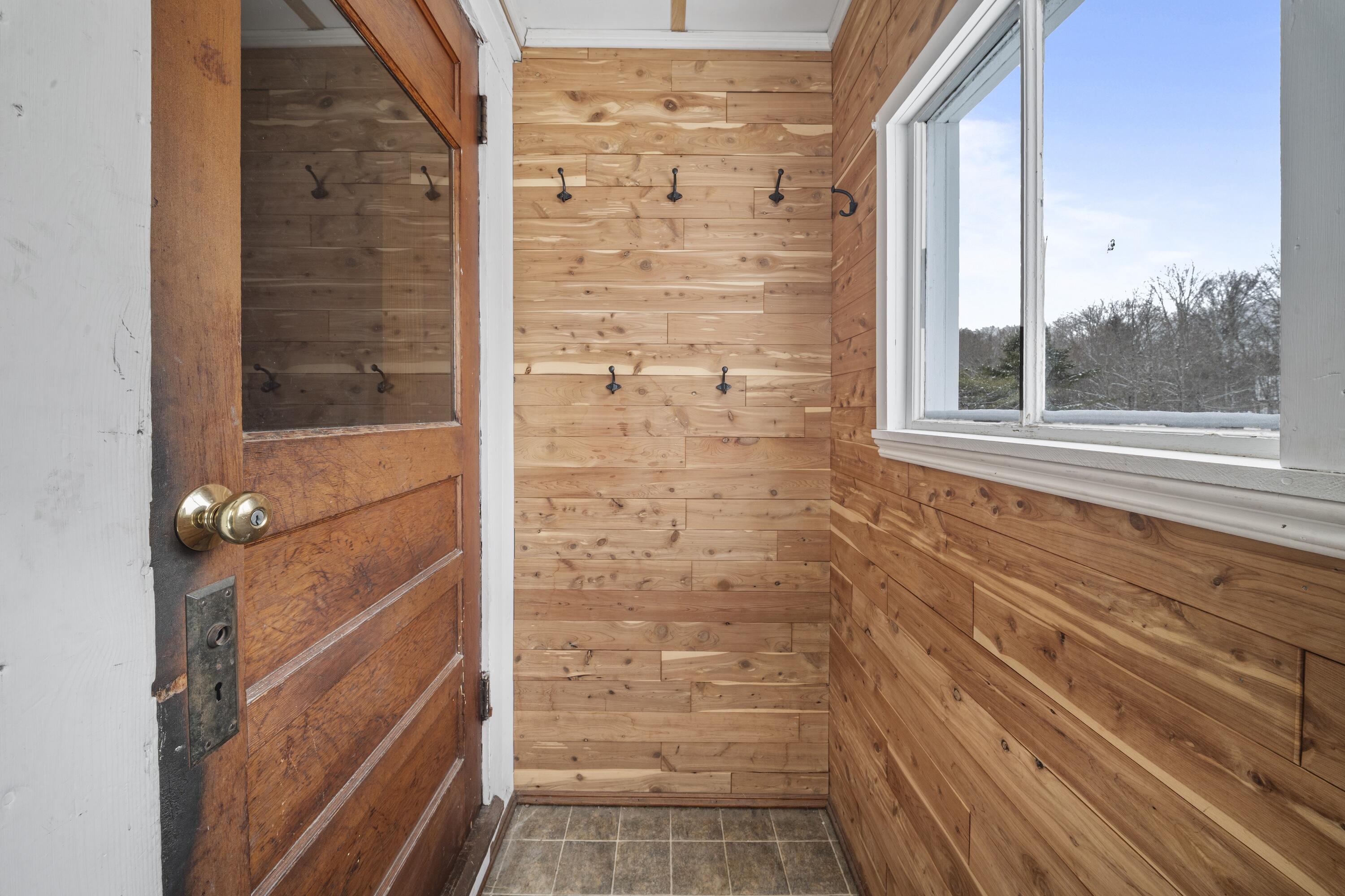 53 Main Street Bowdoinham, ME 04008 - Photo 9 of 39 DSC09193