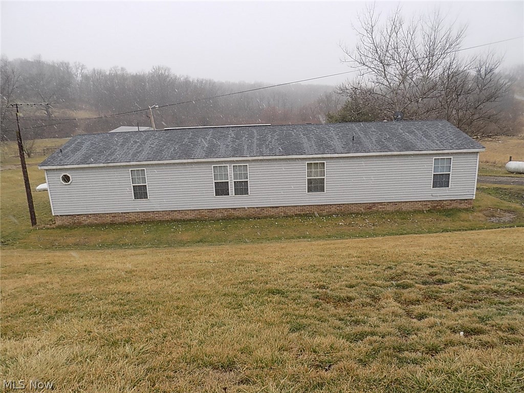 166 Aster Road Carrollton, OH 44615 - Photo 3 of 29 Gallery Image 3