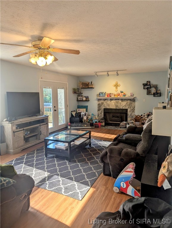 2522 Oak Ridge Lane Madison, IN 47250 - Photo 3 of 38