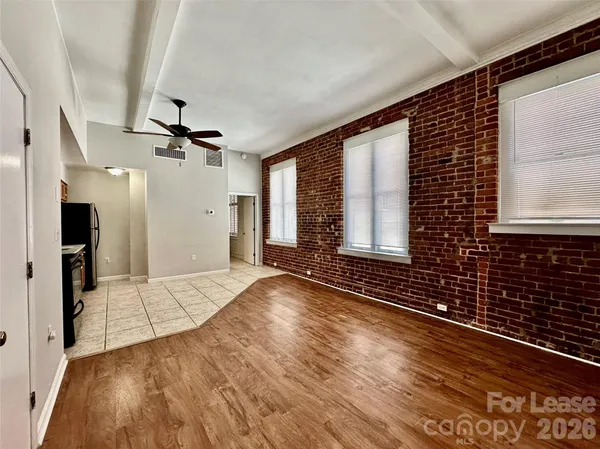 $1,595 | 229 North Poplar Street, Unit 29, Charlotte, NC 28202