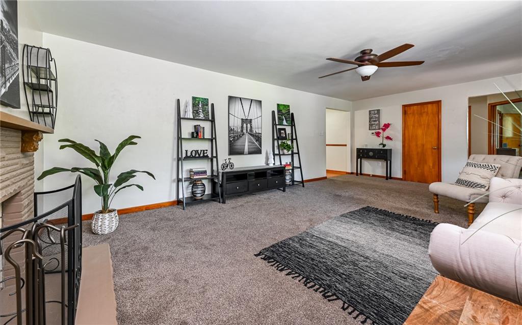 120 Siebert Road Pittsburgh, PA 15237 - Photo 6 of 38 a living room with furniture rug and window