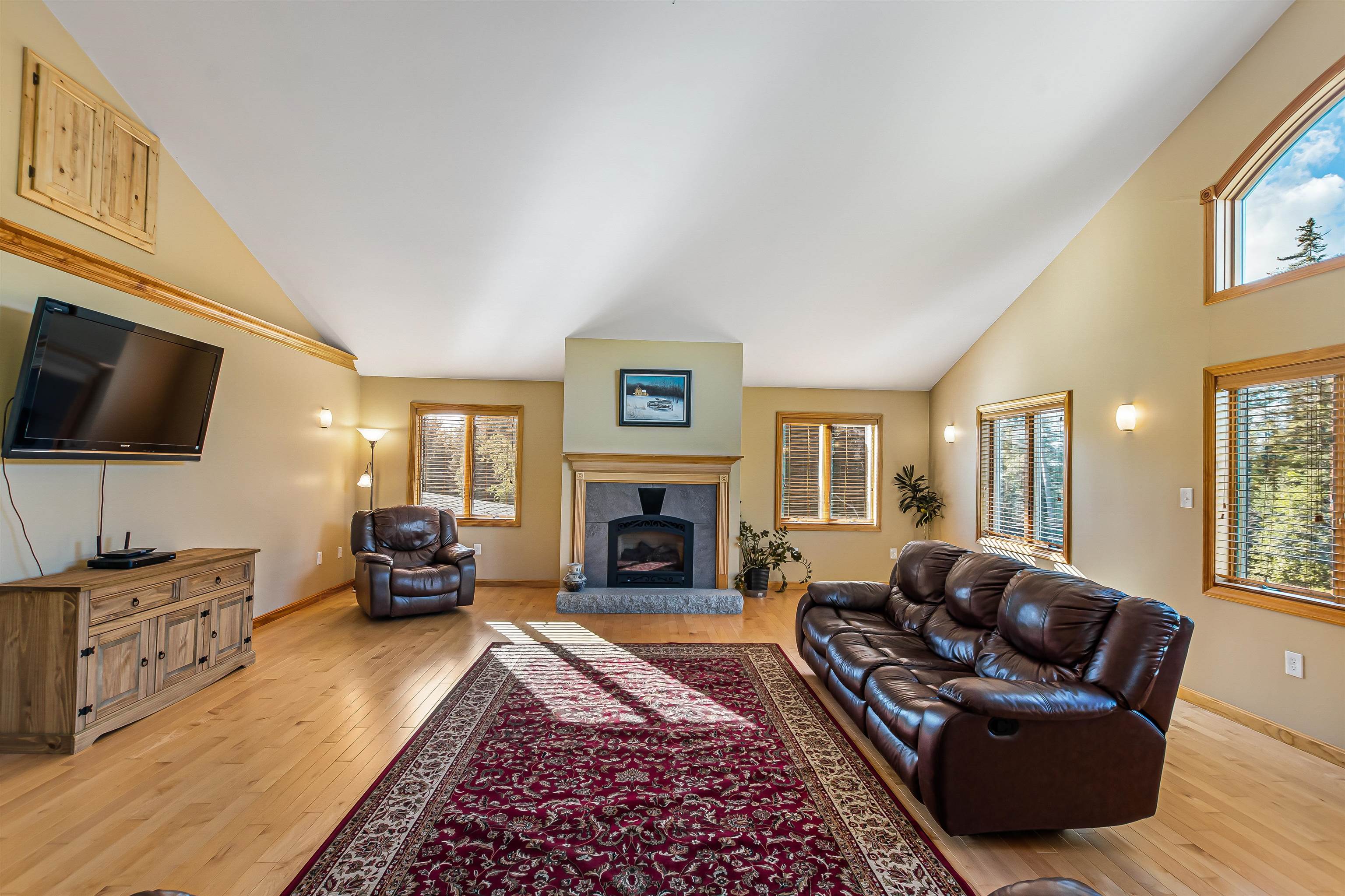 158 Israels River Road Jefferson, NH 03583 - Photo 5 of 40 Gallery Image 5