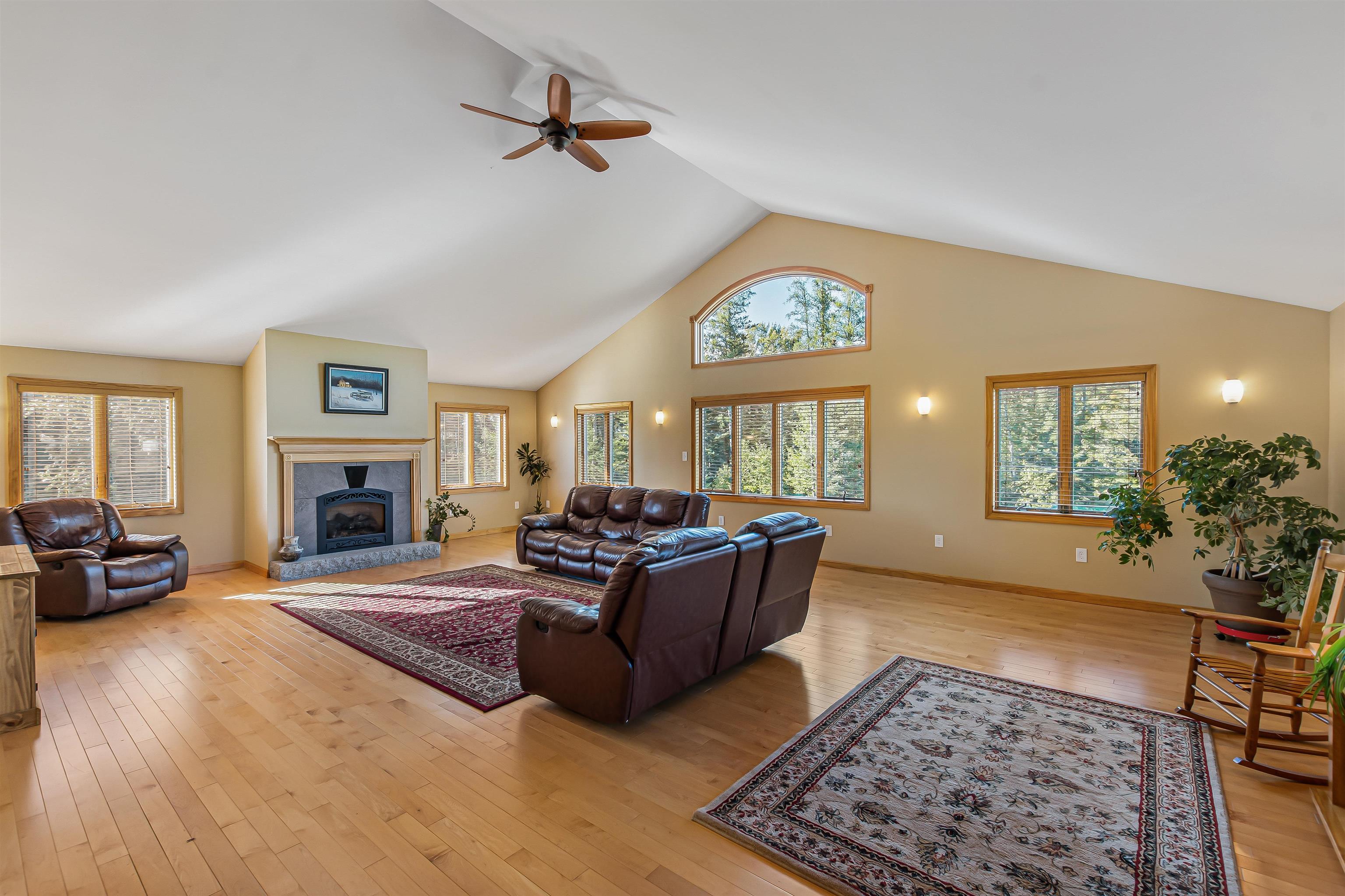 158 Israels River Road Jefferson, NH 03583 - Photo 6 of 40 Gallery Image 6