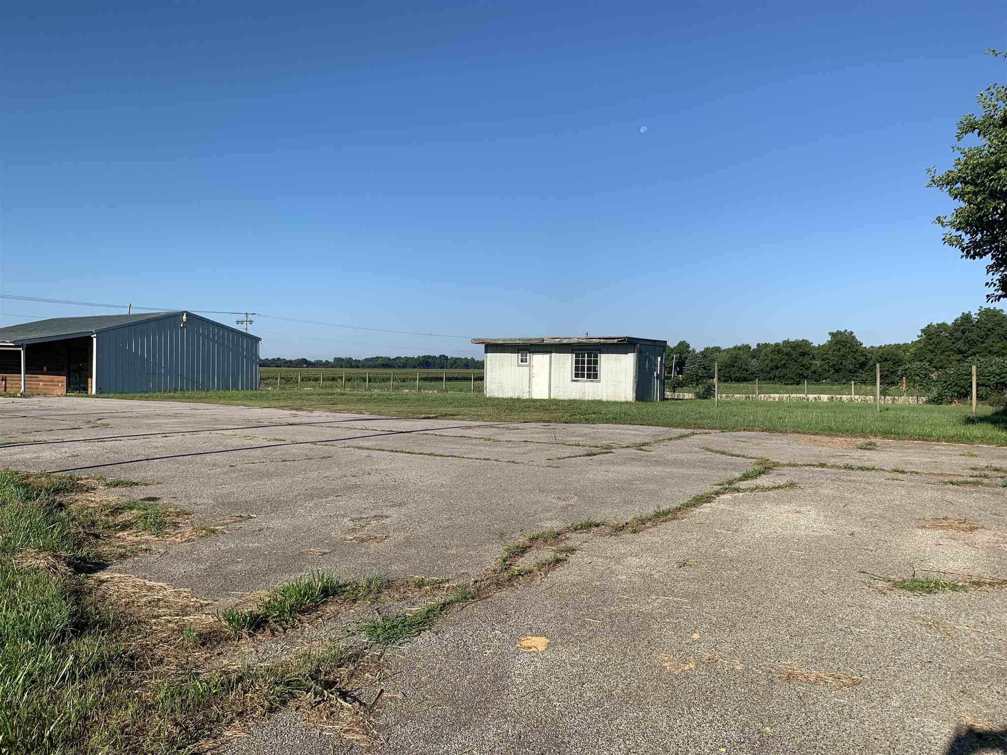 7060 Highway 9 Howe, IN 46746 - Photo 14 of 17 Gallery Image 14